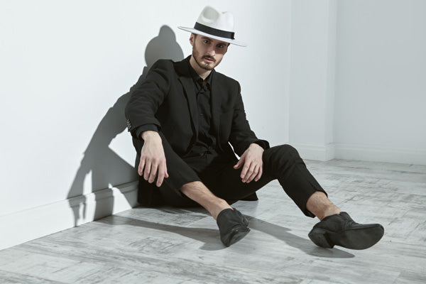 Trendy fedora white