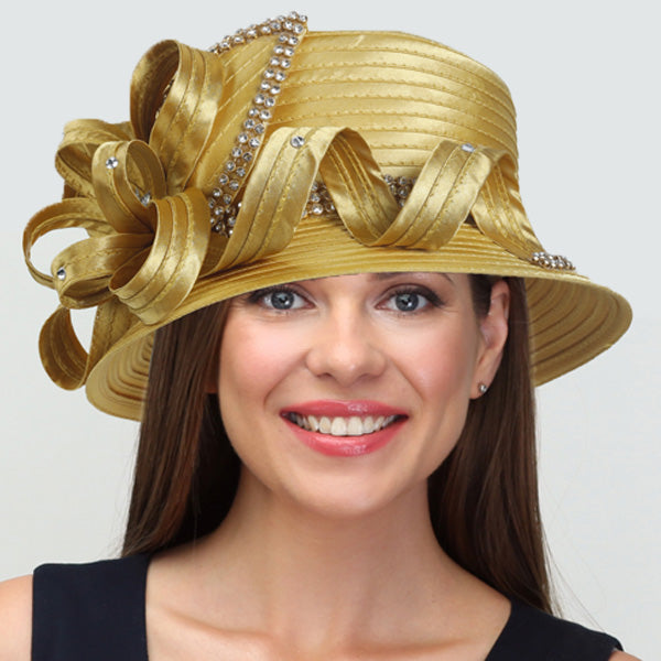 lady church hat