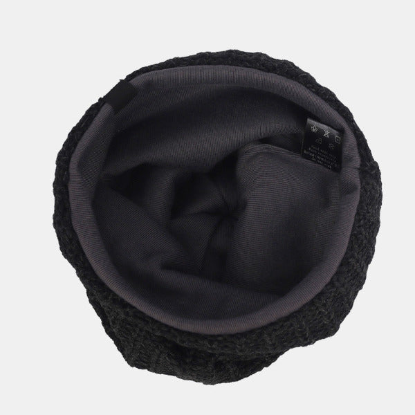 forbusite black knitted beanie
