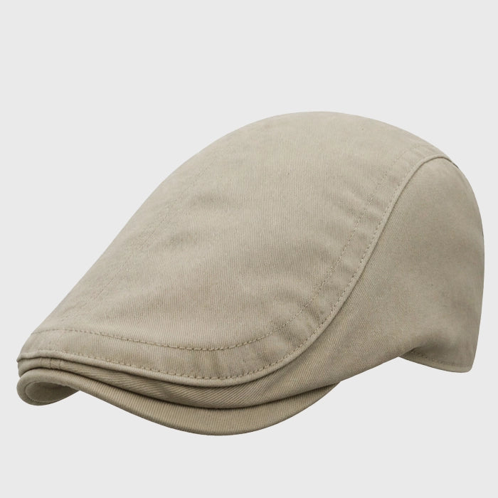 Beige Ivy cap made of soft cotton, offering comfort and style. This flat cap is perfect for both casual outings and semi-formal events.