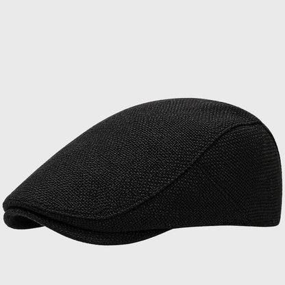 Classic black flat cap with Ivy cap design, crafted from durable cotton fabric. A versatile driving cap for stylish men and women, ideal for all seasons.