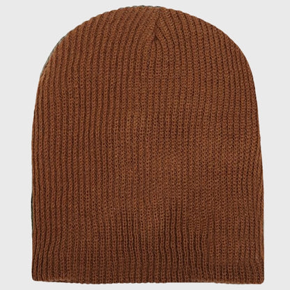 Brown winter beanie – Stylish and soft ribbed knit hat, ideal for cold weather, providing comfort and warmth.