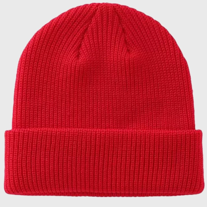 Red cuffed knit winter beanie – Bright and stylish hat for cold weather, perfect for casual outings and outdoor activities.