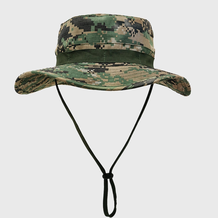 Green jungle camouflage boonie hat designed for sun protection. The unisex cotton military bucket hat features a wide brim and adjustable chin strap, ideal for outdoor hunting and camping.