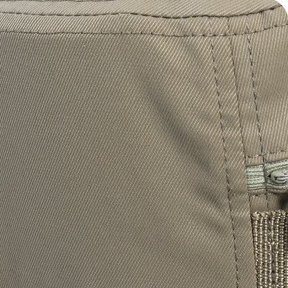 Close-up view of the zipper pocket on beige outdoor adventure sun hat with UPF50 protection, showcasing storage and design features for convenience during outdoor activities.