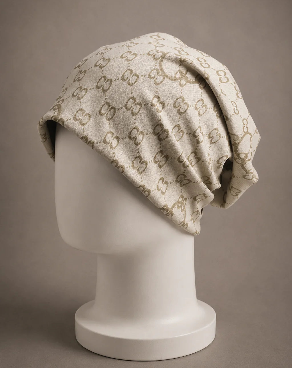 Slouchy beanie hat in oversized baggy long style, jacquard double C print, suitable for men and women, classic knit design, versatile for all-year wear